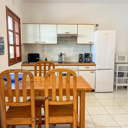 Juwel Des Meeres Nudist Place Fkk Complejo Nudista - - Charco del Palo